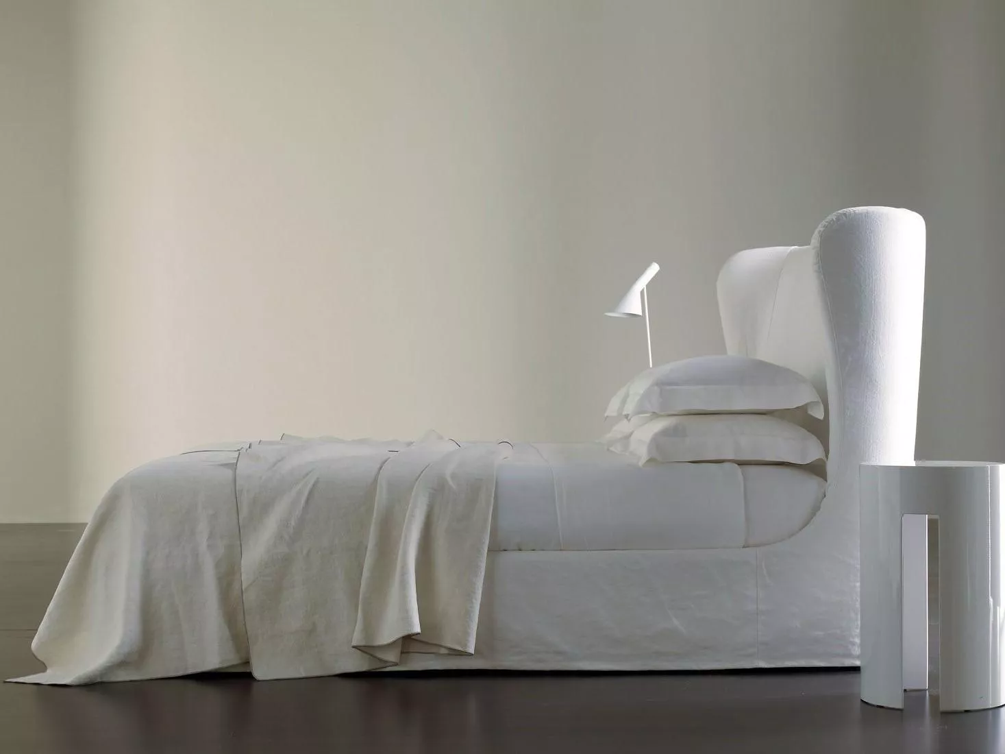 Кровать Lauren Ghost Meridiani  — купить по цене фабрики