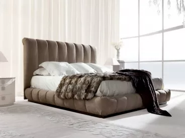 Кровать с высокой спинкой Lifetime из Италии – купить в интернет магазине
