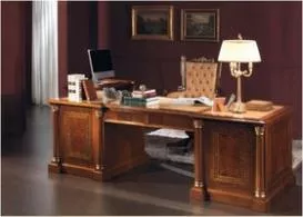 Письменный стол из Италии – купить в интернет магазине