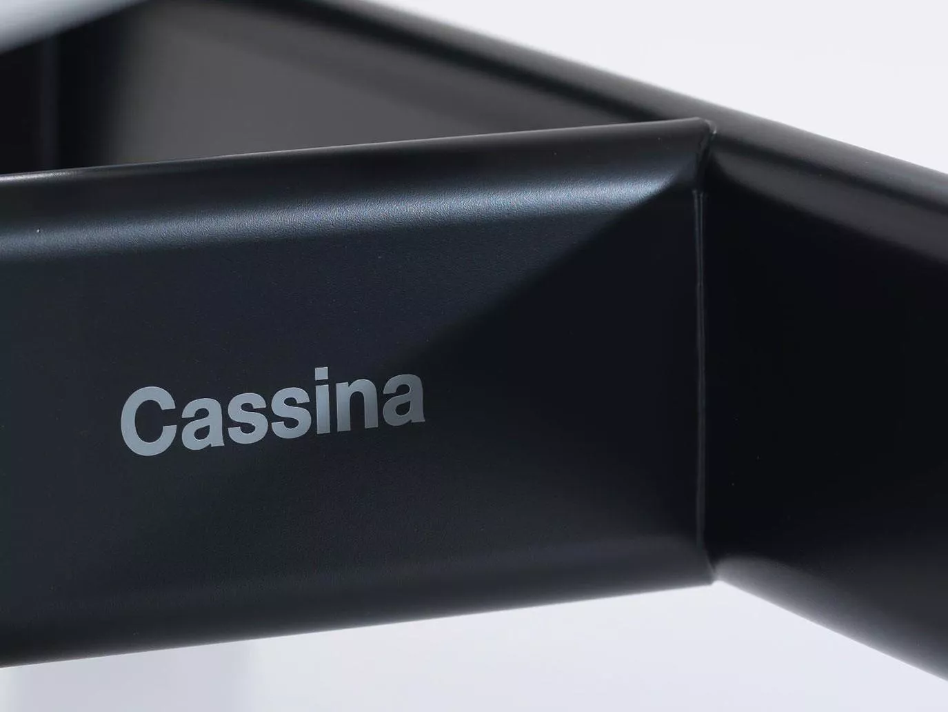 Шезлонг LC4 Cassina  — купить по цене фабрики
